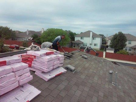 M H Hernandez Roofing