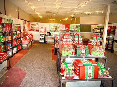 Hickory Farms at Bandera Pointe Shopping Center