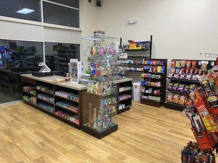 Niazi Bodega Vape Smoke Beer and Grocery