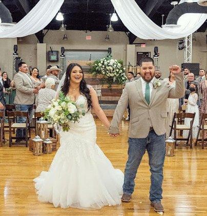 Whitney's Wedding and Decor LLC