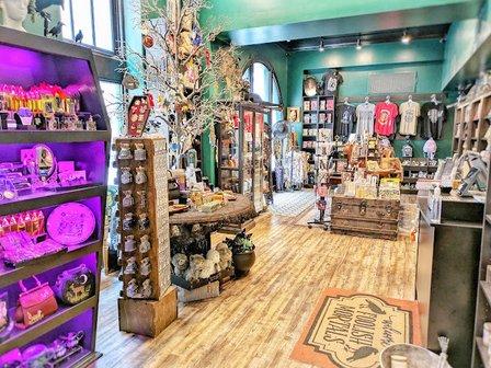 Sisters Grimm Ghost Tours & Oddities Parlor
