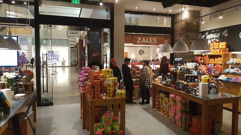Lush Cosmetics North Star Mall