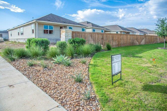 Mundo Verde Irrigation & Landscaping