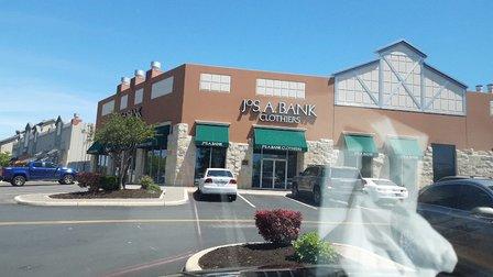 Jos A. Bank