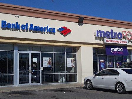 Bank of America (with Drive-thru ATM)
