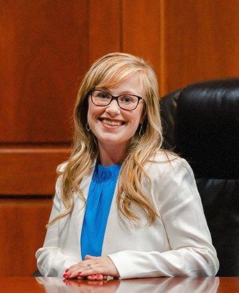 Kelly Marie Robbins - Private Wealth Advisor, Ameriprise Financial Services, LLC