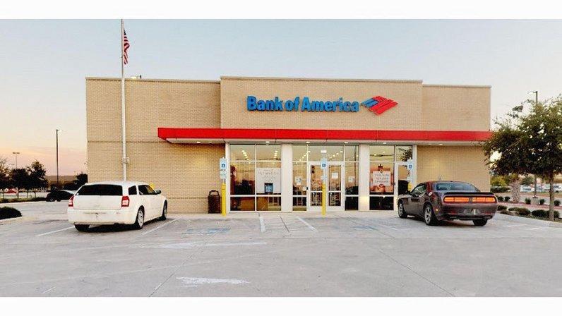 Bank of America (with Drive-thru ATM)