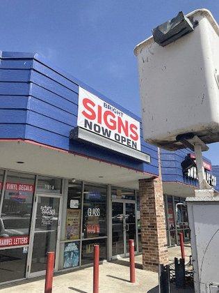 Bright Signs and Graphics