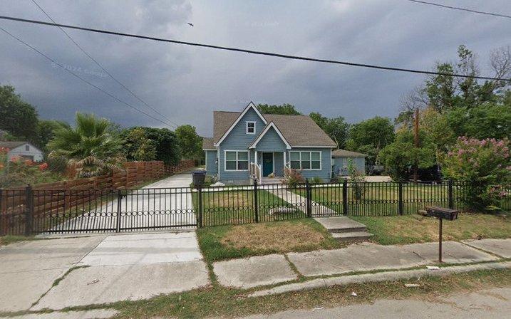 Tacho buys houses