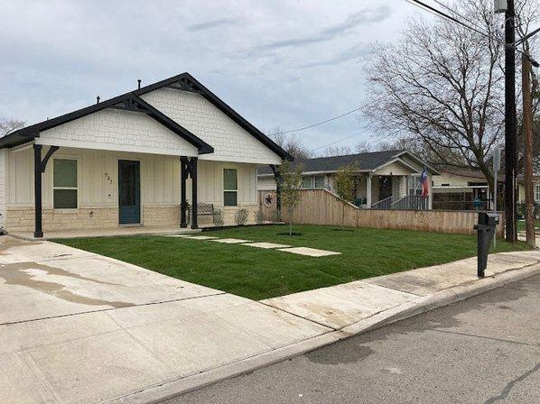 A/G LAWN MAINTENANCE