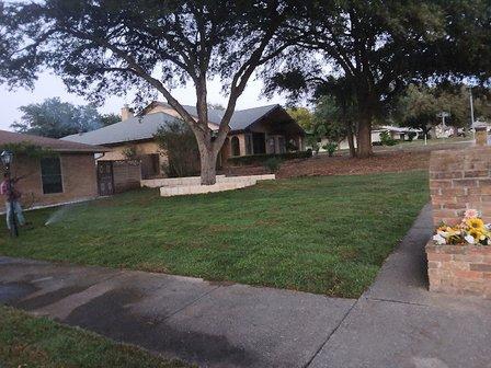 D.M.C LANDSCAPING LLC