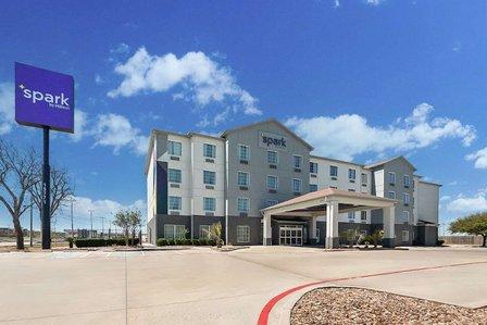 Spark by Hilton Selma