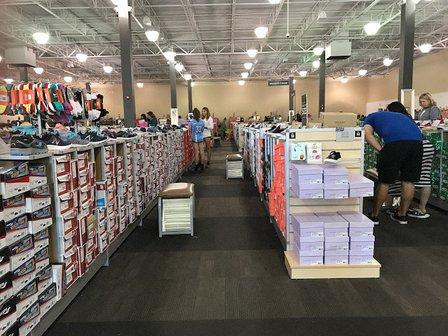 DSW Designer Shoe Warehouse
