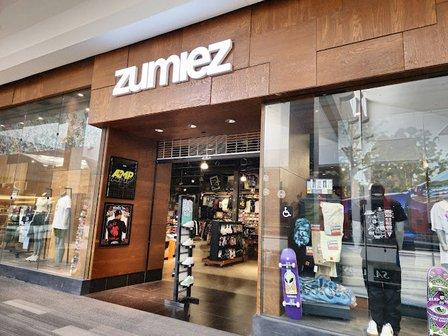 Zumiez