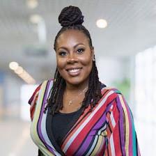 Tiffany Giddens at Veterans Lending Group