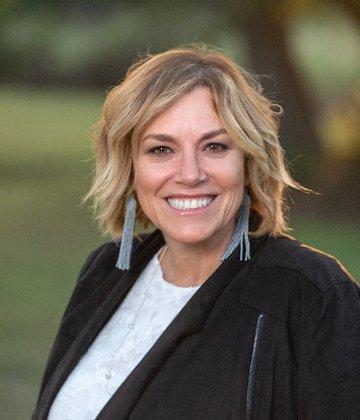Amy Bastion - Loan Officer - Pilgrim Mortgage