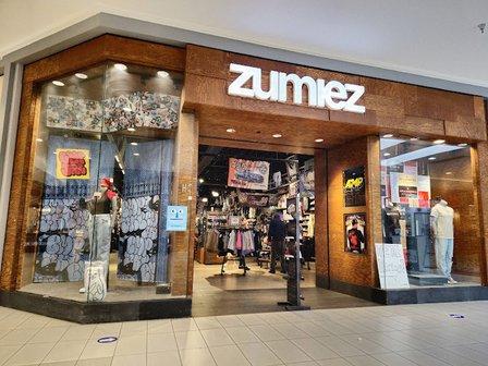 Zumiez