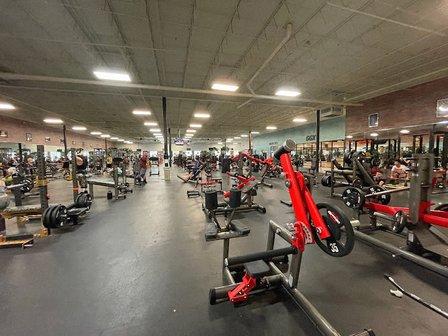 Gold's Gym San Antonio Crossroads