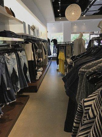 7 For All Mankind