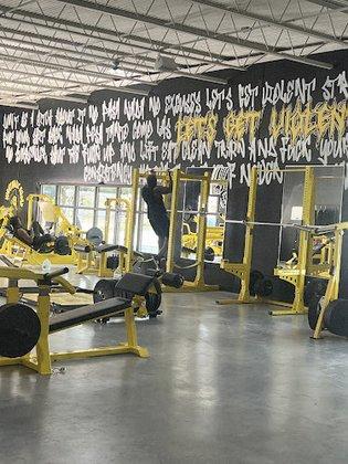 Muscle Warehouse
