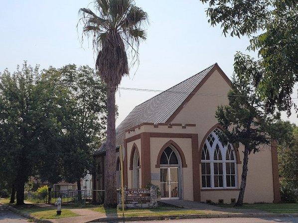 Iglesia Bautista El Calvario / Calvary Mexican Baptist Church