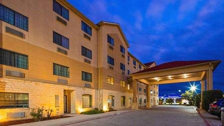 Best Western Windsor Pointe Hotel & Suites-Frost Bank Center