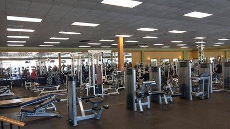 Gold's Gym San Antonio Tezel & Guilbeau