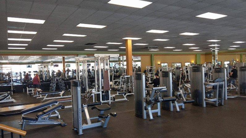 Gold's Gym San Antonio Tezel & Guilbeau