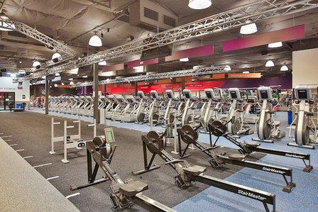 Crunch Fitness - Marbach