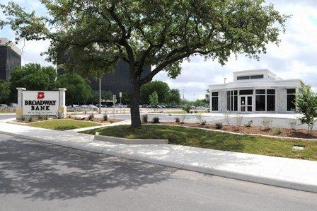 Broadway Bank - Tesoro Financial Center