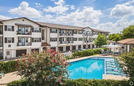 Alcove at Alamo Heights Apartments