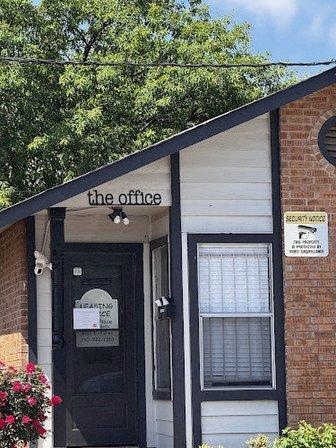 Deely Place Apartments