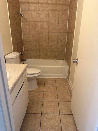 PECAN VALLEY GOLF APARTMENTS