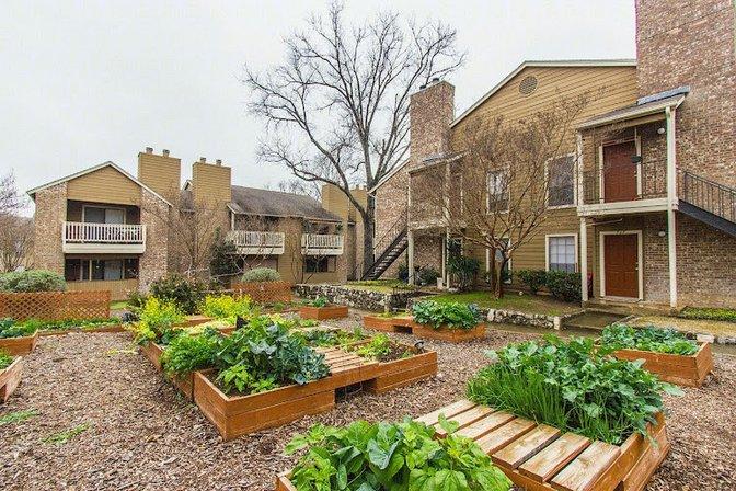 Austin Pointe Apartments