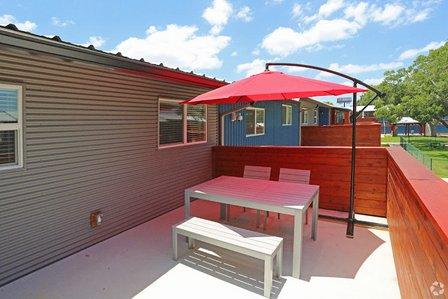 Axiom Apartments