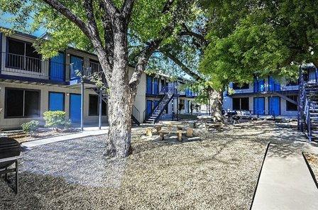 The Flats at 9338 - FREE 1/MO RENT - $899 2 BED