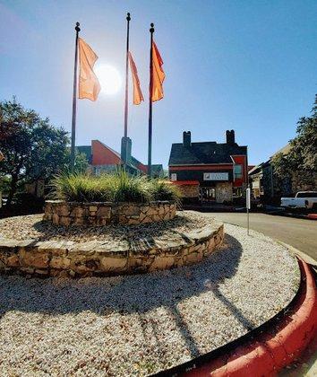Oakstone Apartments