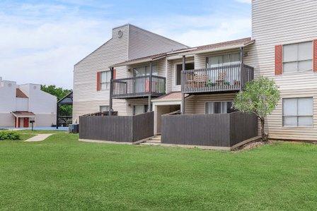 Broadway Oaks Apartment Homes