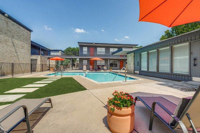 Village Oaks Apartments