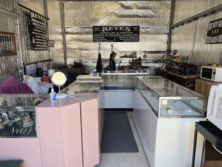 Reyes Jewelry & Repair (Veteran Own Business Since 2002) Located at Trader's Village on 6th St, Room 633