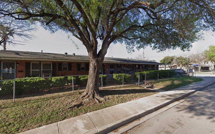 Linda Lou Apartments