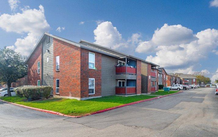 Marbach Oaks Apartment Homes