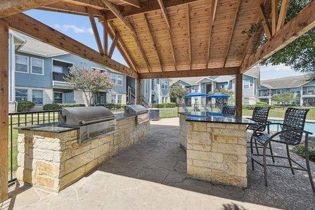 Westpond Apartments