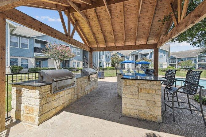 Westpond Apartments