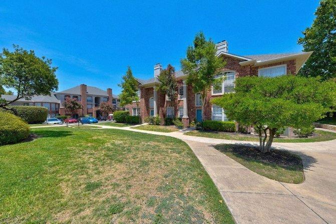 Whispering Creek Villas Apartment Homes