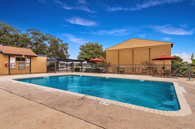 Aristo At Medical Apartments