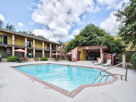 Hunter's Glen Apartments