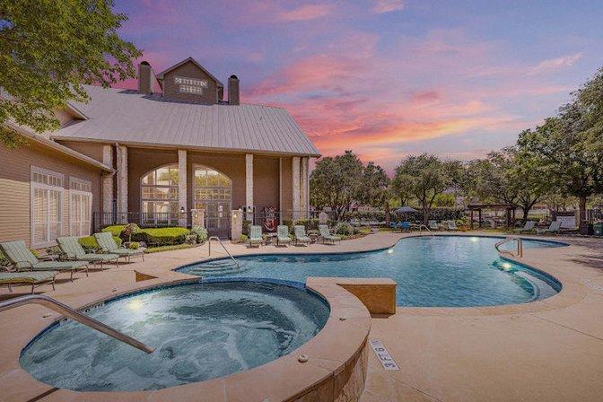 Mission Ranch Apartments