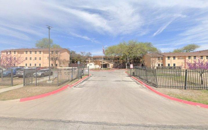 Sunshine Plaza Apartments