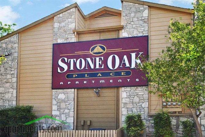 Stone Oak Place Apartments